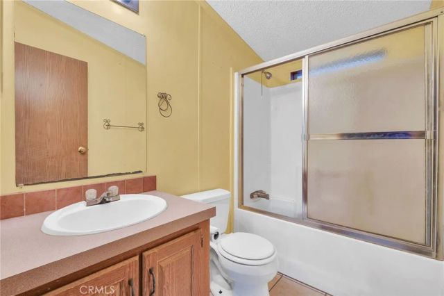 16600 Downey 31, Paramount, CA 90723