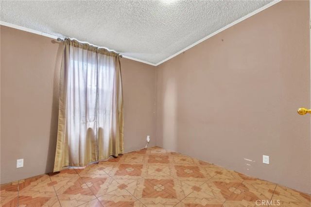 16600 Downey 31, Paramount, CA 90723