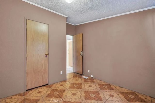 16600 Downey 31, Paramount, CA 90723