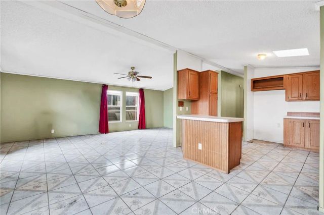 16600 Downey 31, Paramount, CA 90723