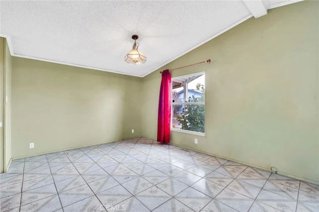 16600 Downey 31, Paramount, CA 90723