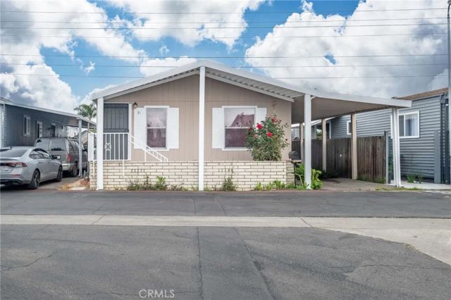 16600 Downey 31, Paramount, CA 90723