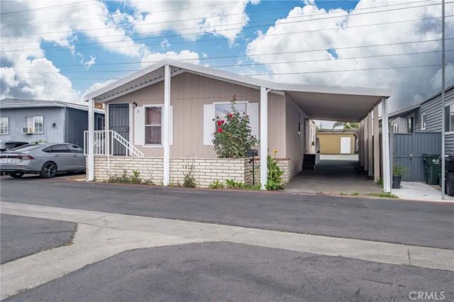 16600 Downey 31, Paramount, CA 90723