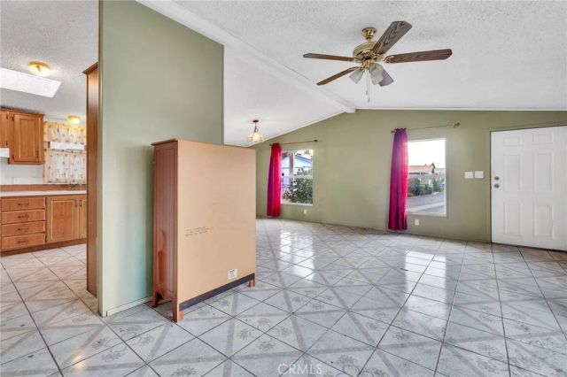 16600 Downey 31, Paramount, CA 90723