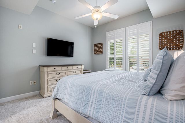 135 Pier View Street 103, Charleston, SC 29492