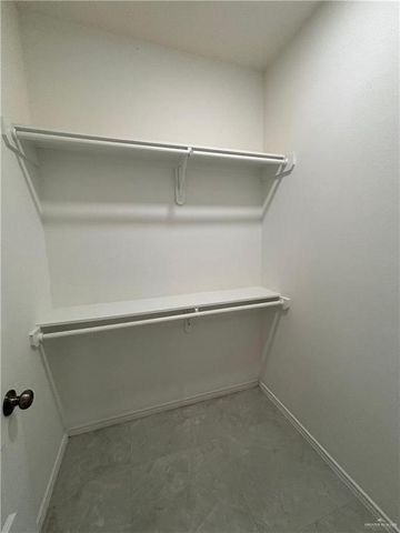 1121 E Cano Street, Edinburg, TX 78539