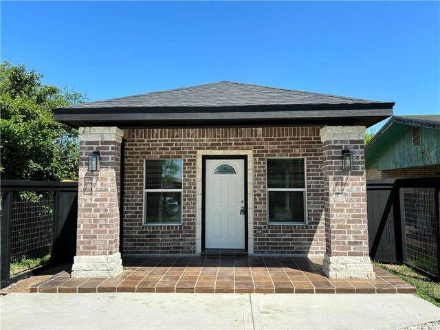 1121 E Cano Street, Edinburg, TX 78539