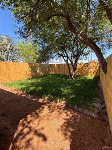 1121 E Cano Street, Edinburg, TX 78539