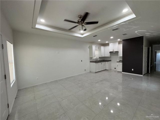 1121 E Cano Street, Edinburg, TX 78539