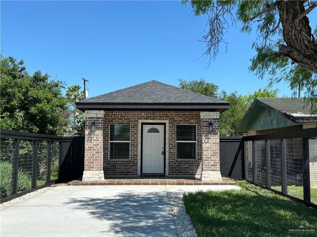 1121 E Cano Street, Edinburg, TX 78539