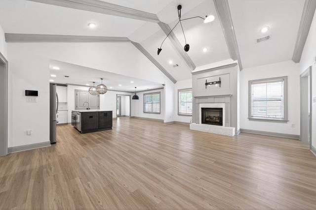 66 Quail Run Avenue, Smiths Station, AL 36877