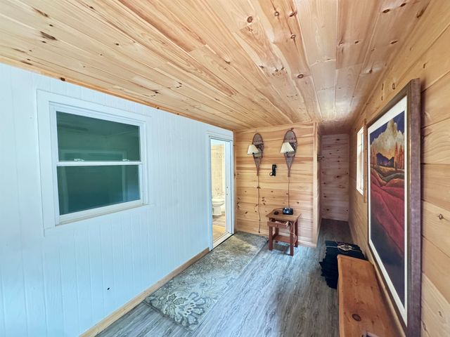 21 Big Bend Loop, Wilmington, VT 05363