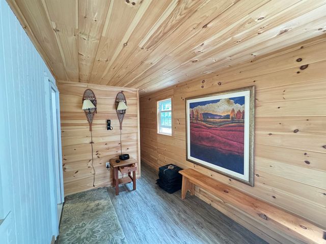 21 Big Bend Loop, Wilmington, VT 05363
