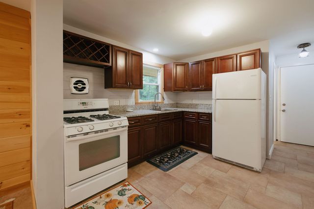 21 Big Bend Loop, Wilmington, VT 05363