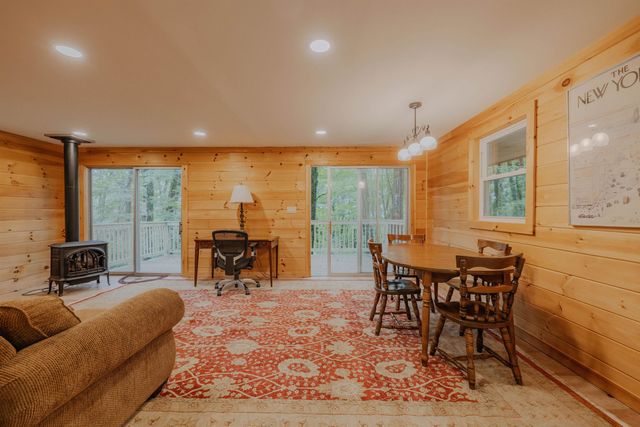 21 Big Bend Loop, Wilmington, VT 05363