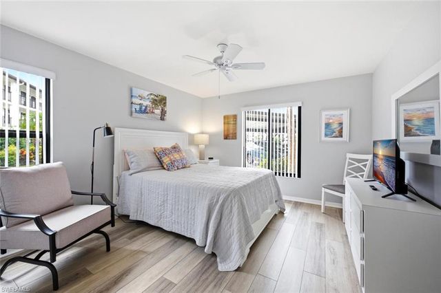 7320 Coventry CT 710, Naples, FL 34104