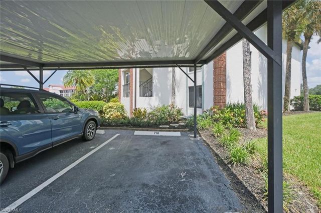 7320 Coventry CT 710, Naples, FL 34104
