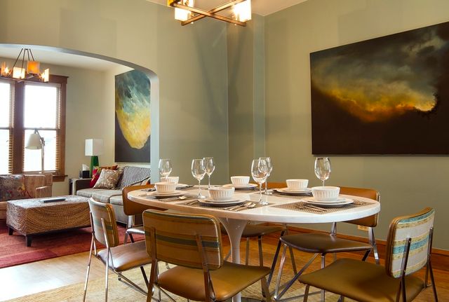 2134 N Damen Avenue 2, Chicago, IL 60647