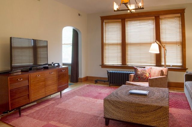 2134 N Damen Avenue 2, Chicago, IL 60647