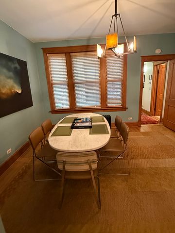 2134 N Damen Avenue 2, Chicago, IL 60647