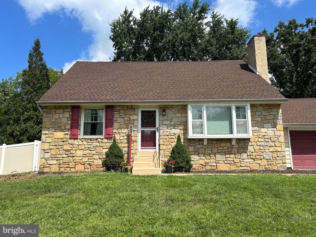 123 HAMPSHIRE DR, CHALFONT, PA 18914 — photo 3