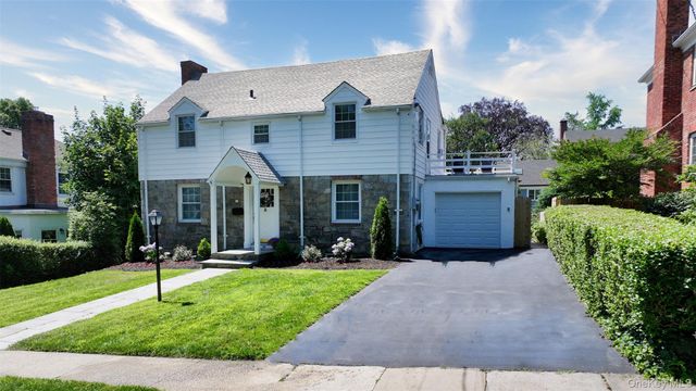 32 Biltmore Avenue, Yonkers, NY 10710