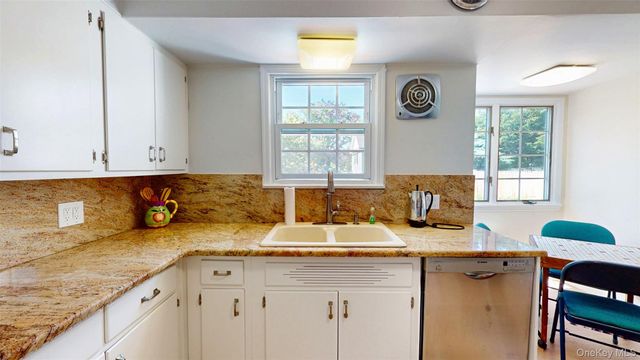 32 Biltmore Avenue, Yonkers, NY 10710