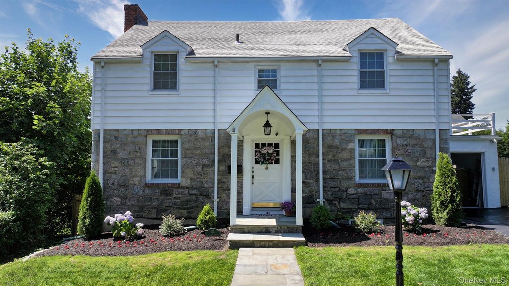 32 Biltmore Avenue, Yonkers, NY 10710