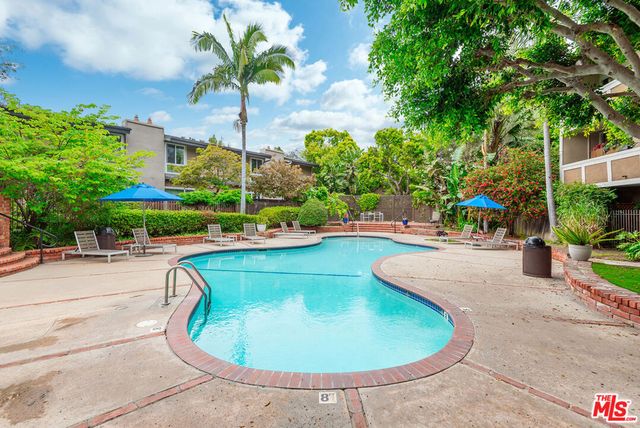 6515 Green Valley Circle 104, Culver City, CA 90230