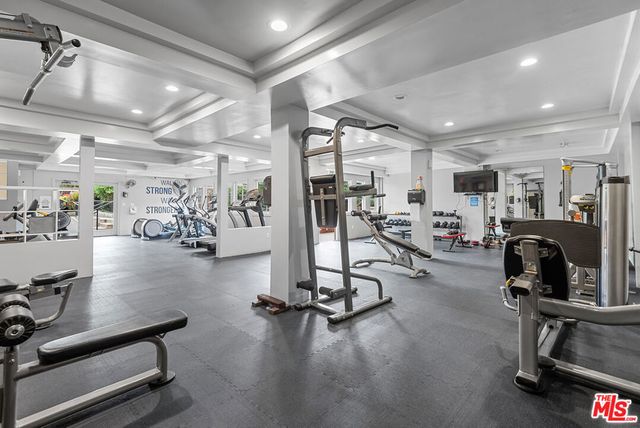 6515 Green Valley Circle 104, Culver City, CA 90230