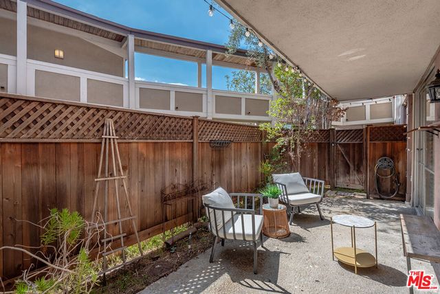 6515 Green Valley Circle 104, Culver City, CA 90230