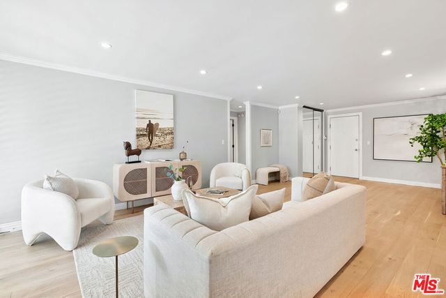 6515 Green Valley Circle 104, Culver City, CA 90230