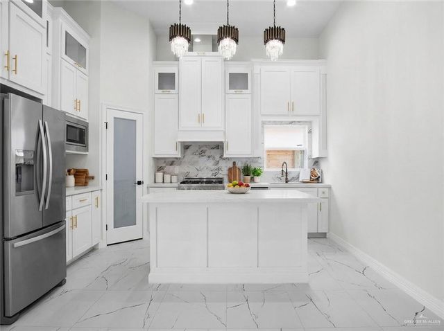 408 Spring Drive, Alton, TX 78573