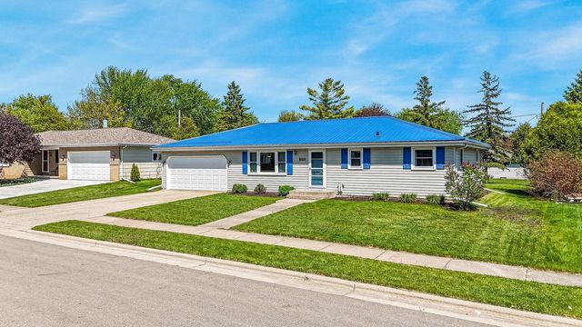1290 WILD ROSE LANE, Neenah, WI 54956