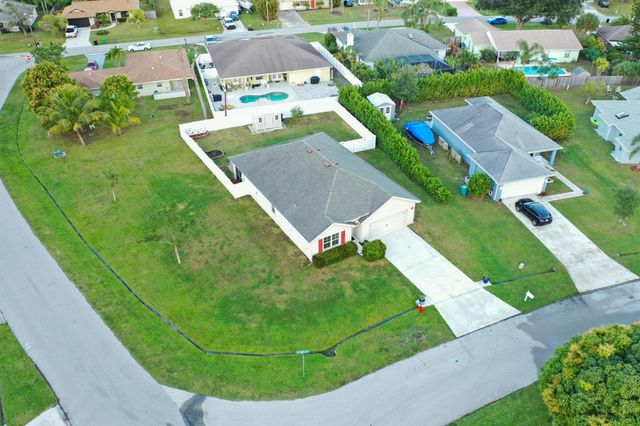 1401 SE Portillo Road, Port St Lucie, FL 34952