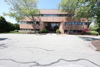 275 Turnpike St, Canton, MA 02021