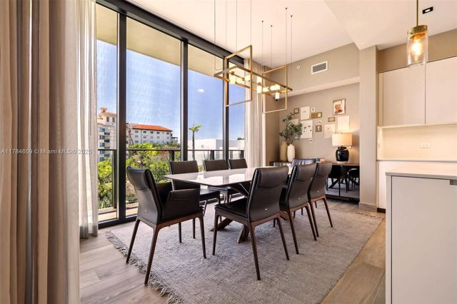 3581 E Glencoe St 309, Miami, FL 33133