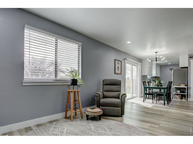 926 White Elm Dr, Loveland, CO 80538