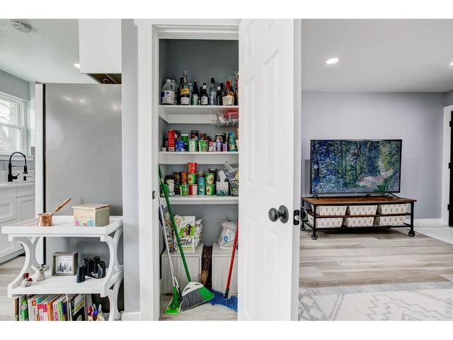 926 White Elm Dr, Loveland, CO 80538