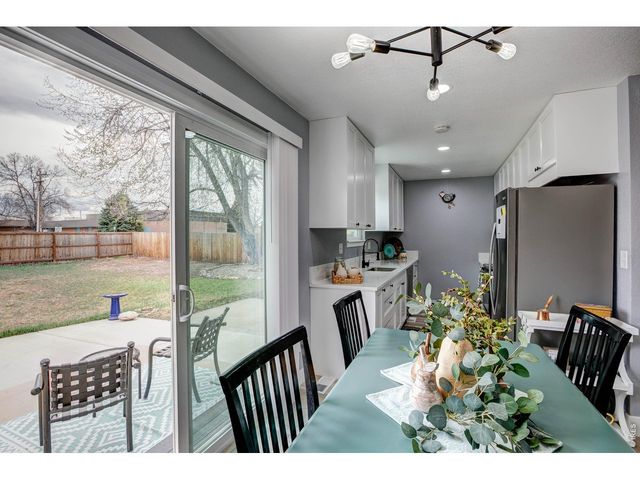 926 White Elm Dr, Loveland, CO 80538