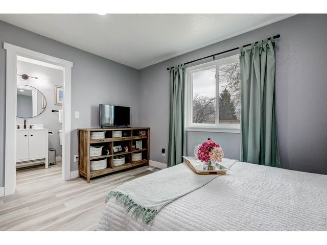 926 White Elm Dr, Loveland, CO 80538