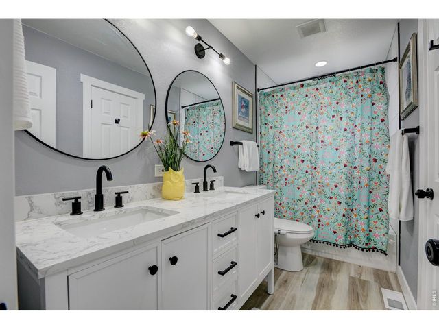 926 White Elm Dr, Loveland, CO 80538