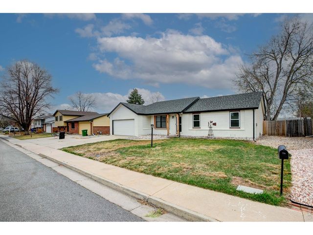 926 White Elm Dr, Loveland, CO 80538