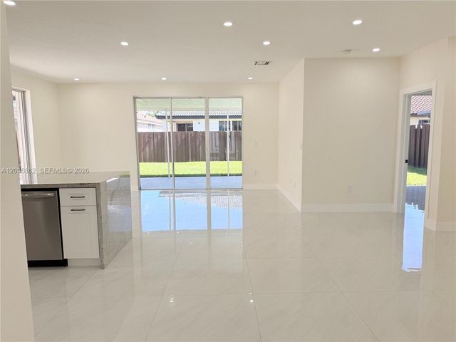 8024 NW 198th Terrace -, Hialeah, FL 33015