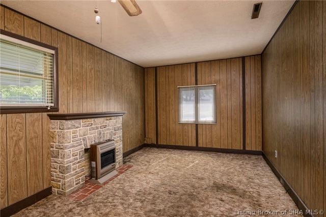 1120 Spicewood Drive, Clarksville, IN 47129