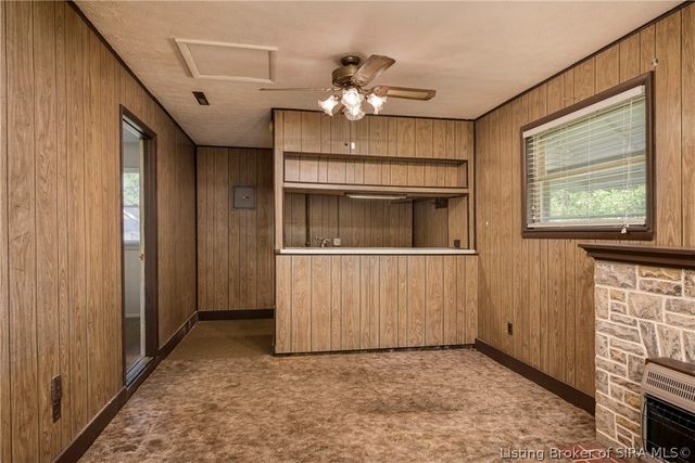 1120 Spicewood Drive, Clarksville, IN 47129