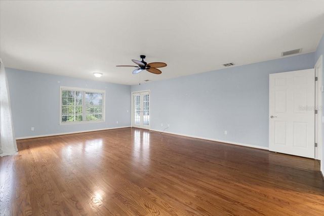 725 HERITAGE DRIVE NE, Winter Haven, FL 33881