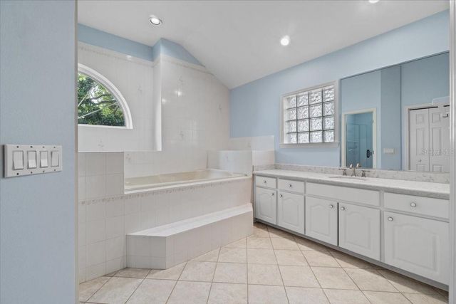725 HERITAGE DRIVE NE, Winter Haven, FL 33881