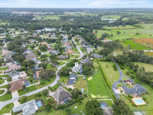 725 HERITAGE DRIVE NE, Winter Haven, FL 33881