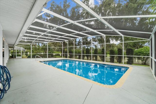 725 HERITAGE DRIVE NE, Winter Haven, FL 33881